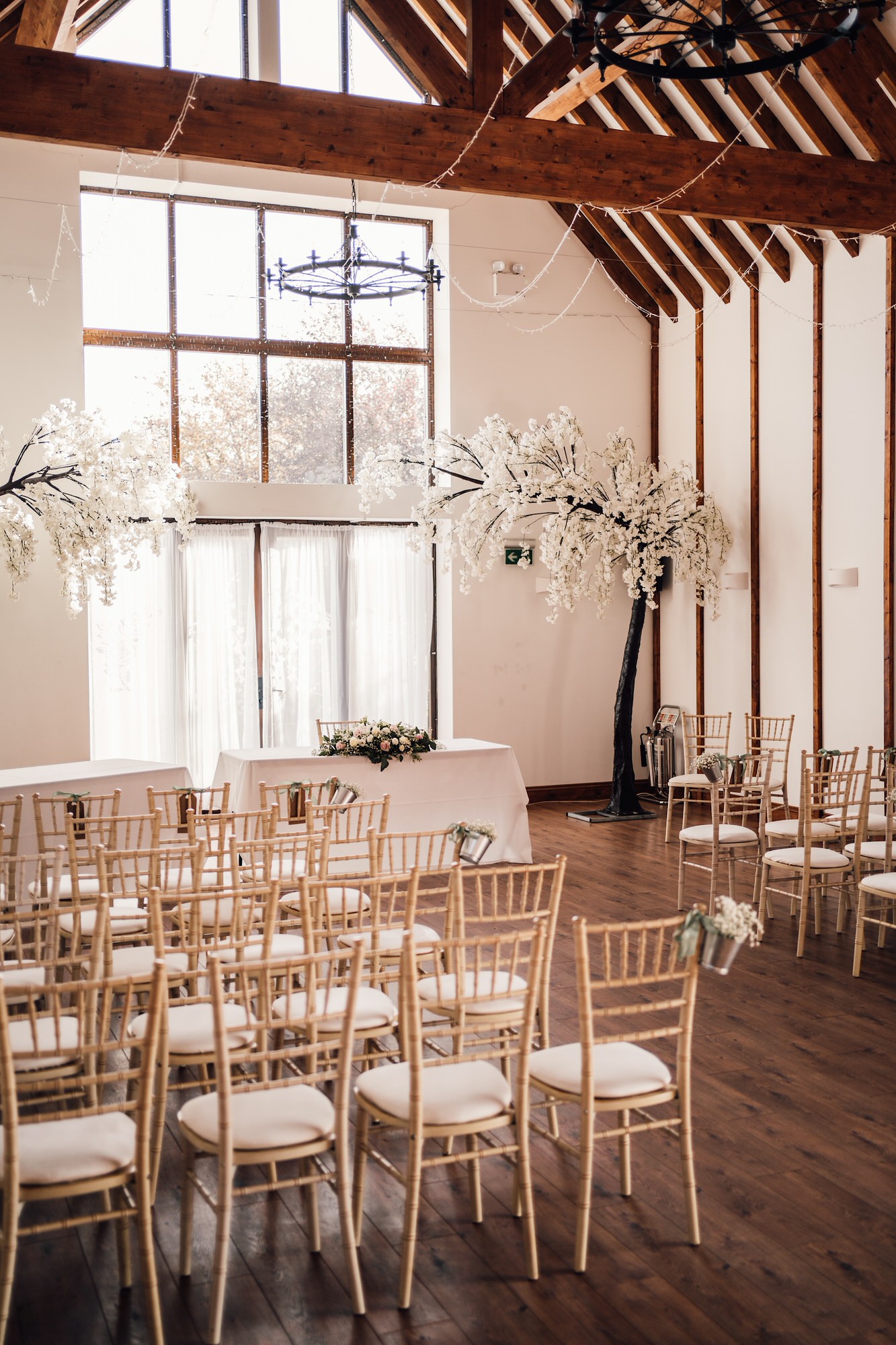 winters tale country barn ceremony 
